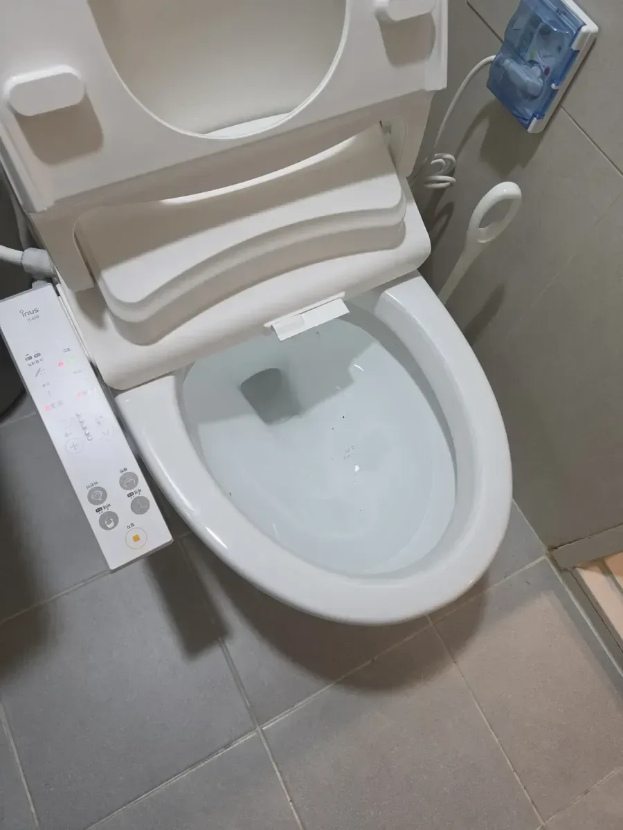 부평변기막힘 현장, 물이 고여 잘 내려가지 않는 비데 변기